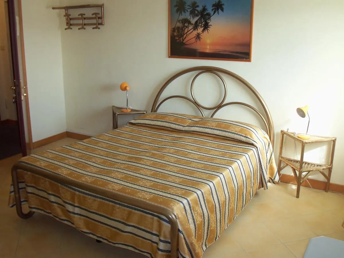 Albergo Marsari Peschiera del Garda 0*,  Italië